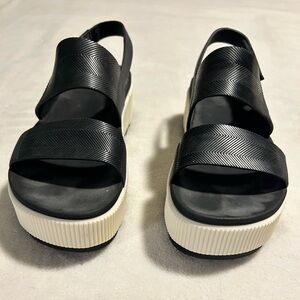 Reef water vista higher size 8 women’s black and white platform sandal summer